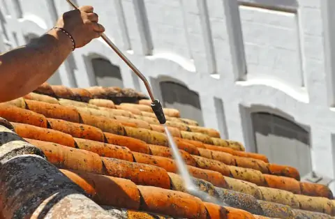 Nettoyage de toitures - Dampierre-les-Bois